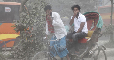 দূষণের শীর্ষে ঢাকা, ৮ এলাকার বাতাস ‘ঝুঁকিপূর্ণ’