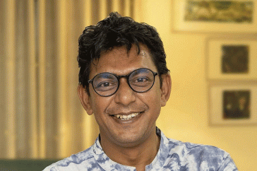 ভারতীয় গণমাধ্যমে ‘গৃহবন্দি’ করার গুজব, যা বললেন চঞ্চল