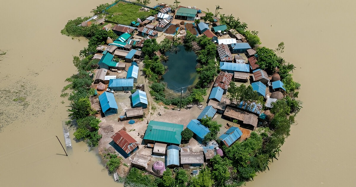 প্রতিবেশীর অনিষ্টে যত ক্ষতি