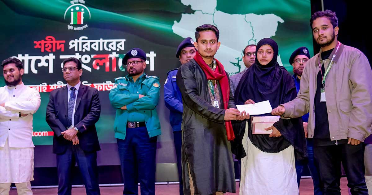 অন্তর্বর্তী সরকারকে হুঁশিয়ারি দিয়ে যা বললেন সারজিস আলম