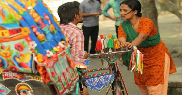 বিদেশের প্রশংসা কুড়িয়ে  দেশে কবে আসছে ‘রিকশা গার্ল’