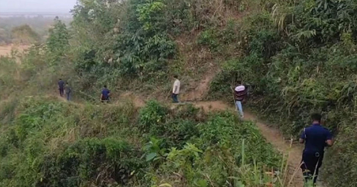 টেকনাফে পাহাড়ি এলাকা থেকে ১৯ বনকর্মী অপহৃত