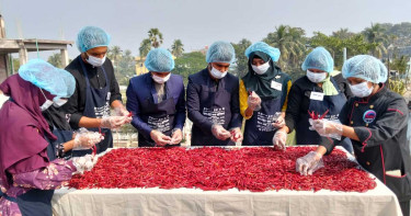 ‘স্বাবলম্বী করতে এ বছর তিন হাজার নারী-পুরুষকে প্রশিক্ষণ দেওয়া হচ্ছে’