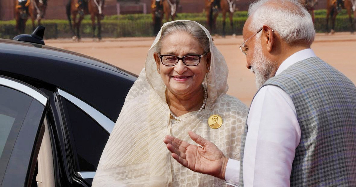 শেখ হাসিনাকে দেশ বের করে দেওয়ার দাবি ভারতীয় এমপির