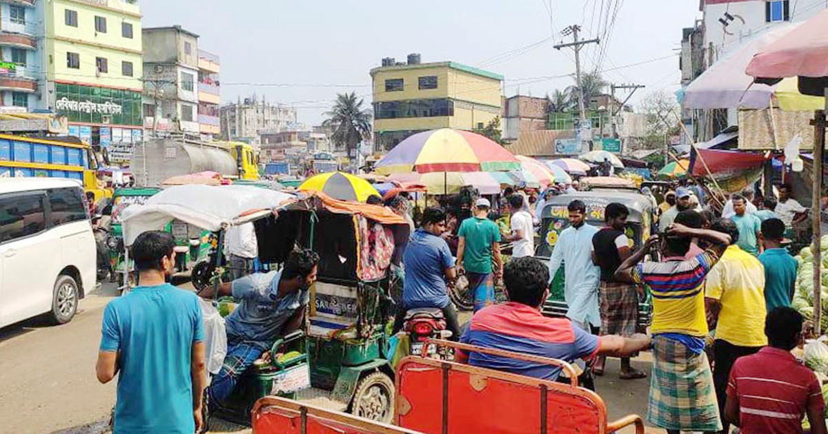 মহাসড়কের পাশের হাট-বাজার অপসারণের উদ্যোগ নেই