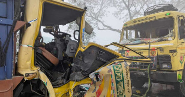 ঘন কুয়াশার কারণে সড়ক দুর্ঘটনায় প্রাণ গেলো দুইজনের