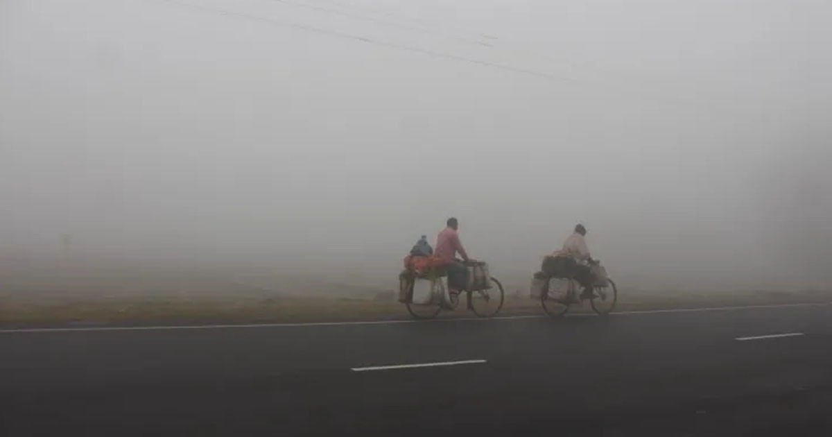 দিনাজপুরে তাপমাত্রা ৯-এর ঘরে, নেই সূর্যের দেখা