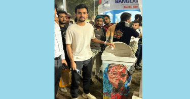 শেখ হাসিনা ডাস্টবিনে ময়লা ফেললেন আসিফ মাহমুদ, নগরবাসীকে বিশেষ অনুরোধ