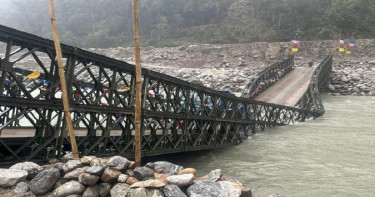 বছর না ঘুরতেই ভেঙে পড়ল তিস্তার বুকে নির্মিত সেতু