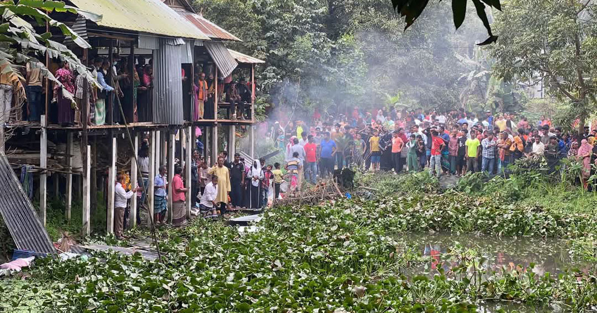 আসামির বাড়ির পুকুরে নিখোঁজ স্কুলছাত্রের বস্তাবন্দী মরদেহ