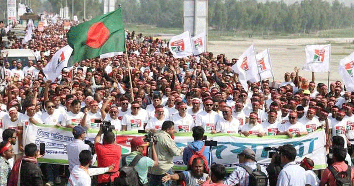 ন্যায্য হিস্যা আদায়: তিস্তা বাঁচানোর পদযাত্রায় জনস্রোত