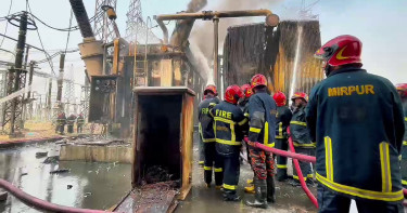 সাভারে পাওয়ার গ্রিডের আগুন নিয়ন্ত্রণে, জানা যায়নি ক্ষতির পরিমাণ