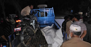 রাজবাড়ীতে বাসের ধাক্কায় অজ্ঞাত পথচারী নারী নিহত