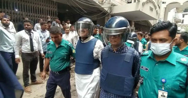 শাজাহান হেসে হেসে বললেন ‘বাইরের থেকে ভেতরেই ভালো আছি’