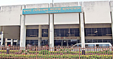 কালভার্টের ওপর দাঁড়িয়ে থাকা সুমনকে গুলি