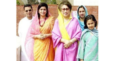 দুই পুত্রবধূকে নিয়ে এ মাসেই ফিরছেন খালেদা জিয়া