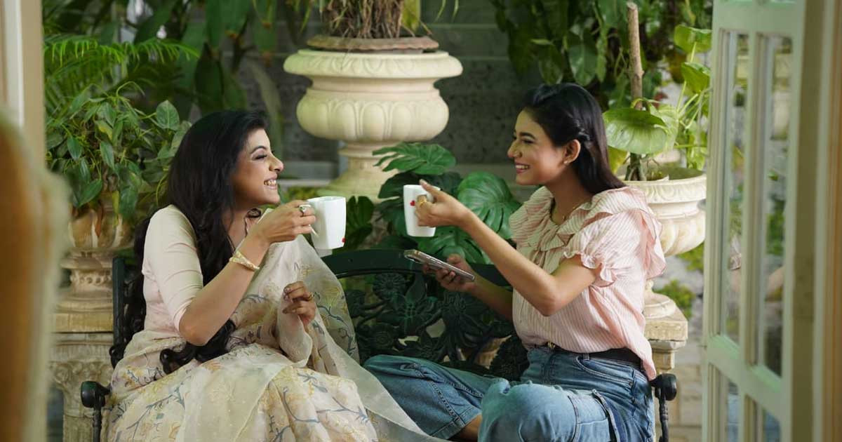 ‘তুমি রবে নীরবে’ মিউজিক ভিডিওতে মা-মেয়ের গল্প