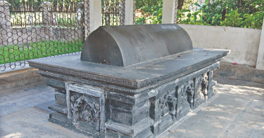 মক্কা-মদিনায় বাঙালি শাসকের মাদরাসা প্রতিষ্ঠা