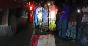 রাস্তা পার হতে গিয়ে ট্রাকচাপায় নারী নিহত