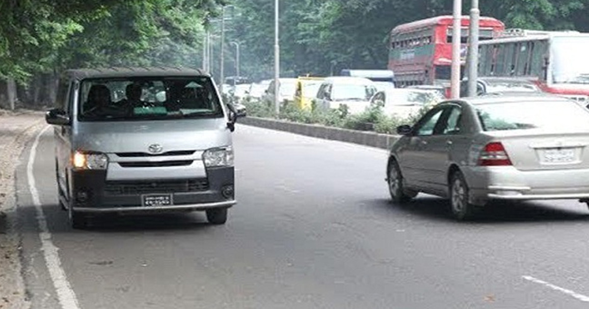 উল্টোপথে যান চলাচল, ডিএমপির দেড় শতাধিক মামলা