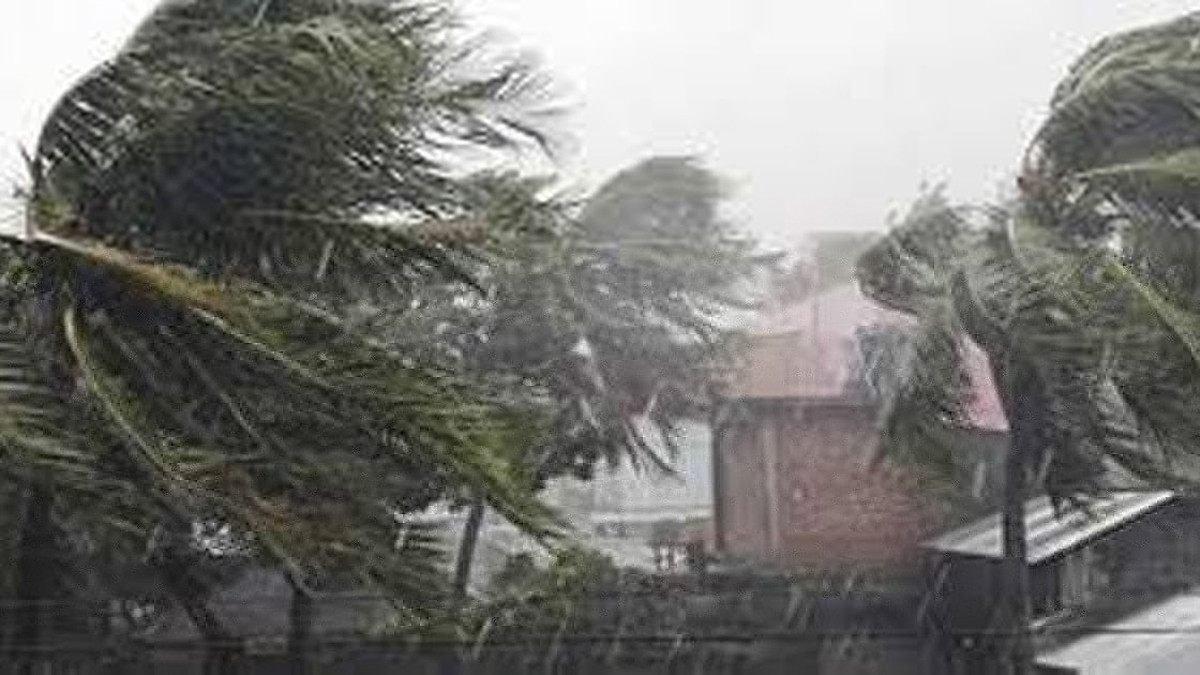 যে জেলায় ৬০ কিমি বেগে ঝড়ের আশঙ্কা