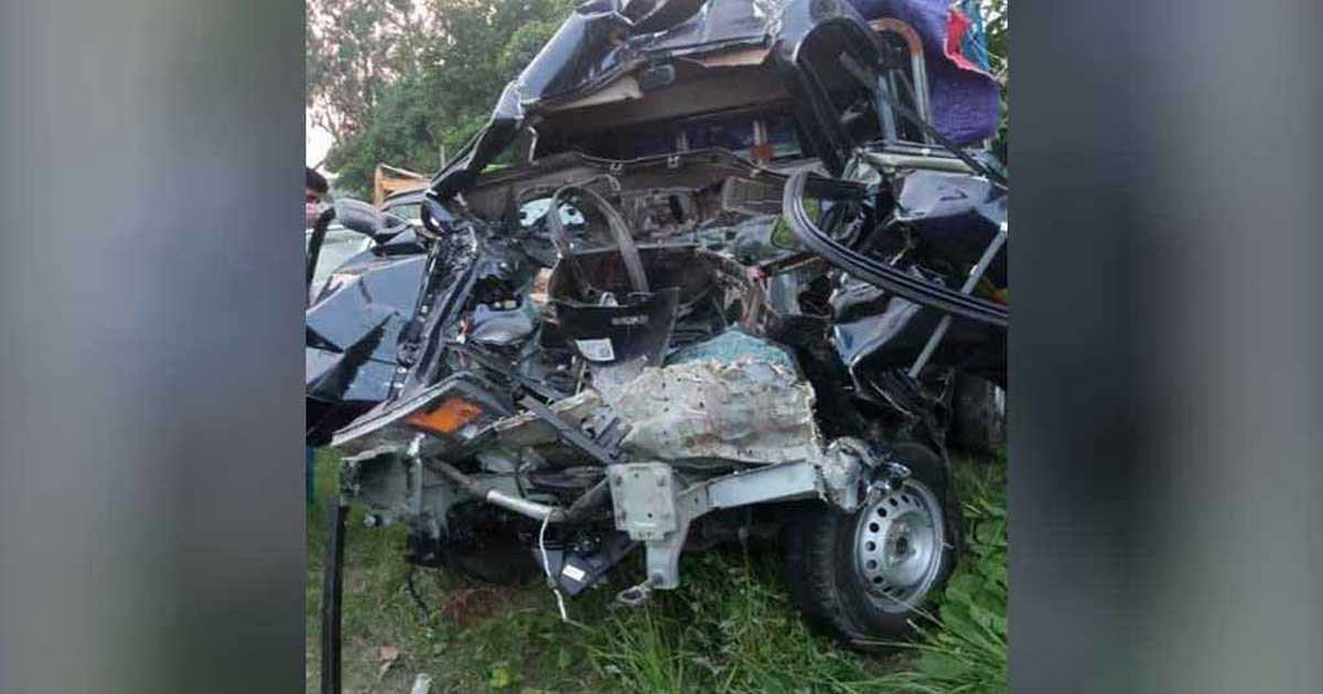 টাঙ্গাইলে ট্রাকের পেছনে পিকআপের ধাক্কা, নিহত ৩