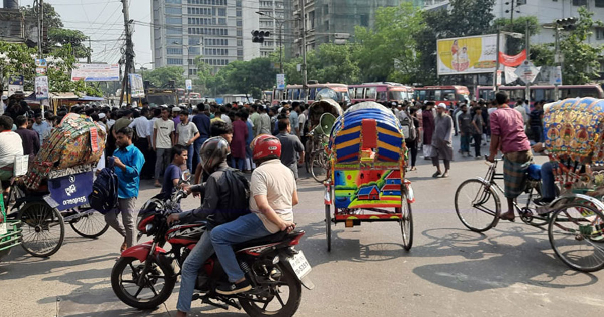 পল্টন মোড়েও অবরোধ