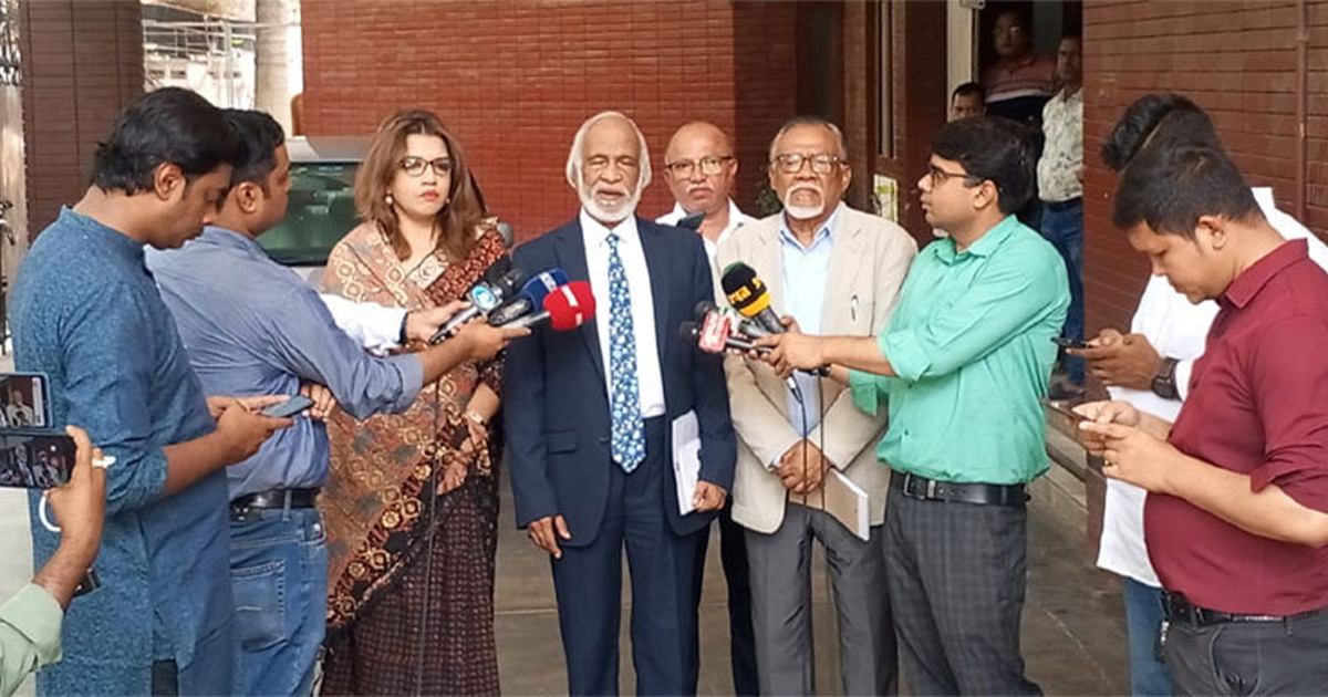 আওয়ামী লীগের নিষিদ্ধ হবে কি না, ঠিক করবে জনগন: মঈন খান
