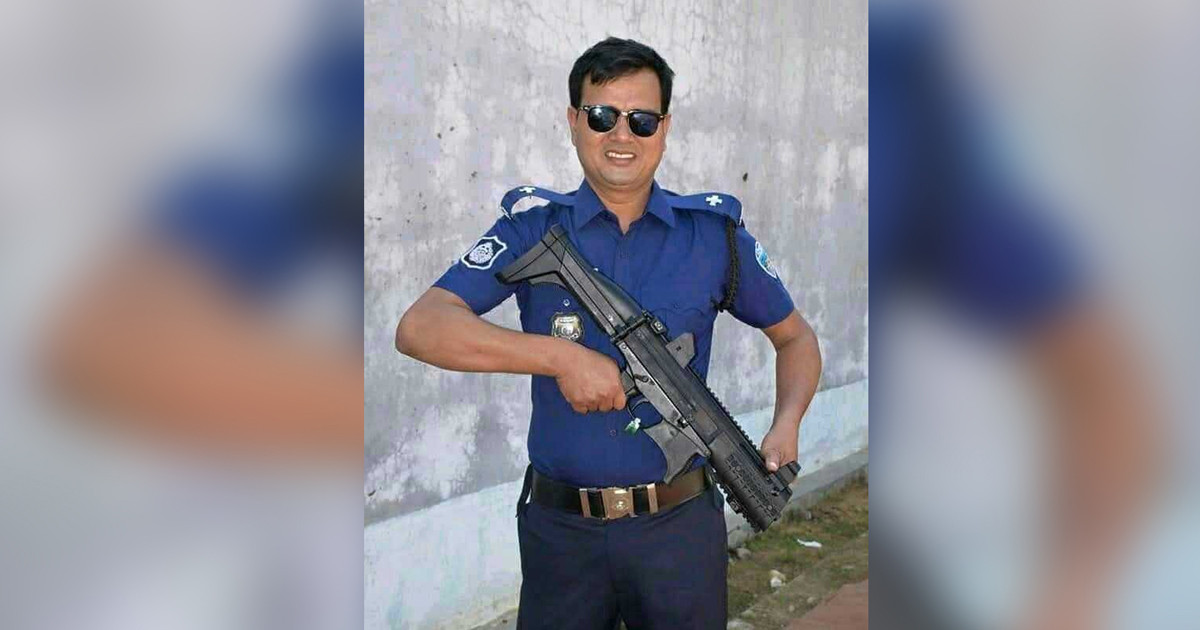 বিস্ফোরক মামলায় গ্রেপ্তার পুলিশ সদস্য