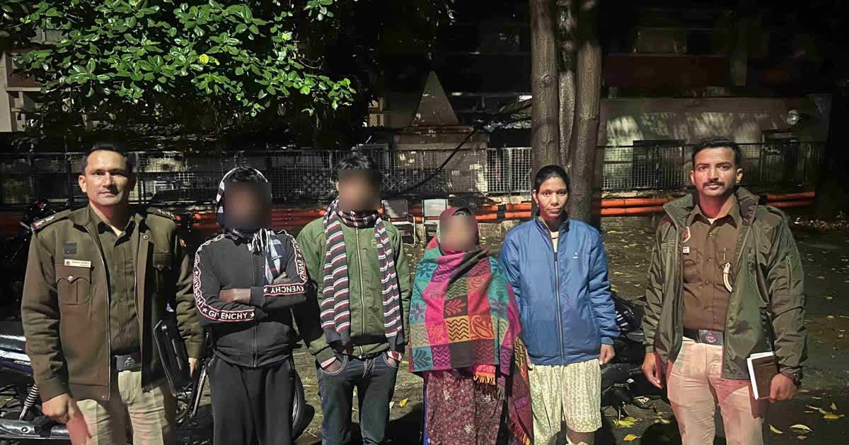 নয়াদিল্লিতে আটক ৩ বাংলাদেশি