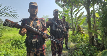 সাতক্ষীরা সীমান্তে বিজিবির সতর্ক অবস্থান