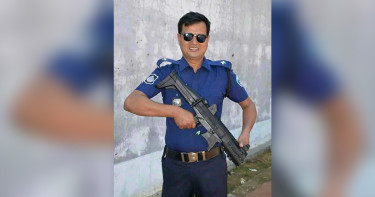 বিস্ফোরক মামলায় গ্রেপ্তার পুলিশ সদস্য