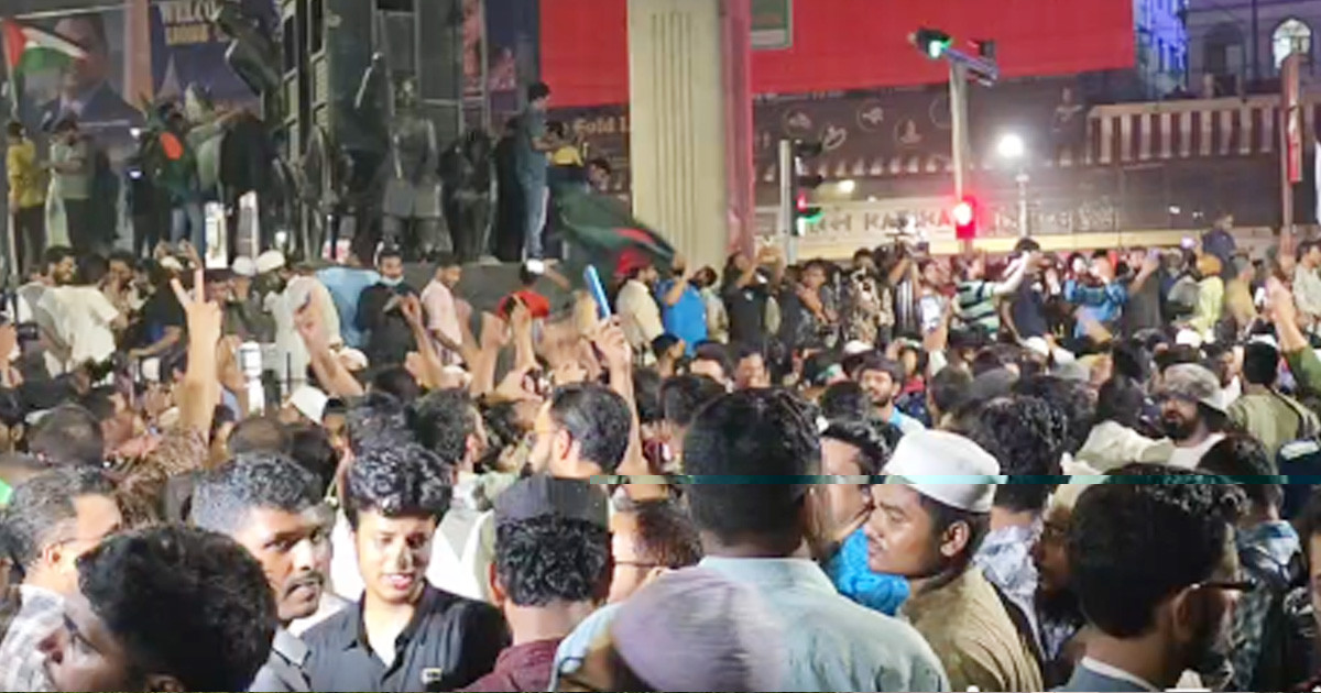 আওয়ামী লীগ নিষিদ্ধের সিদ্ধান্তে আনন্দ উল্লাস!
