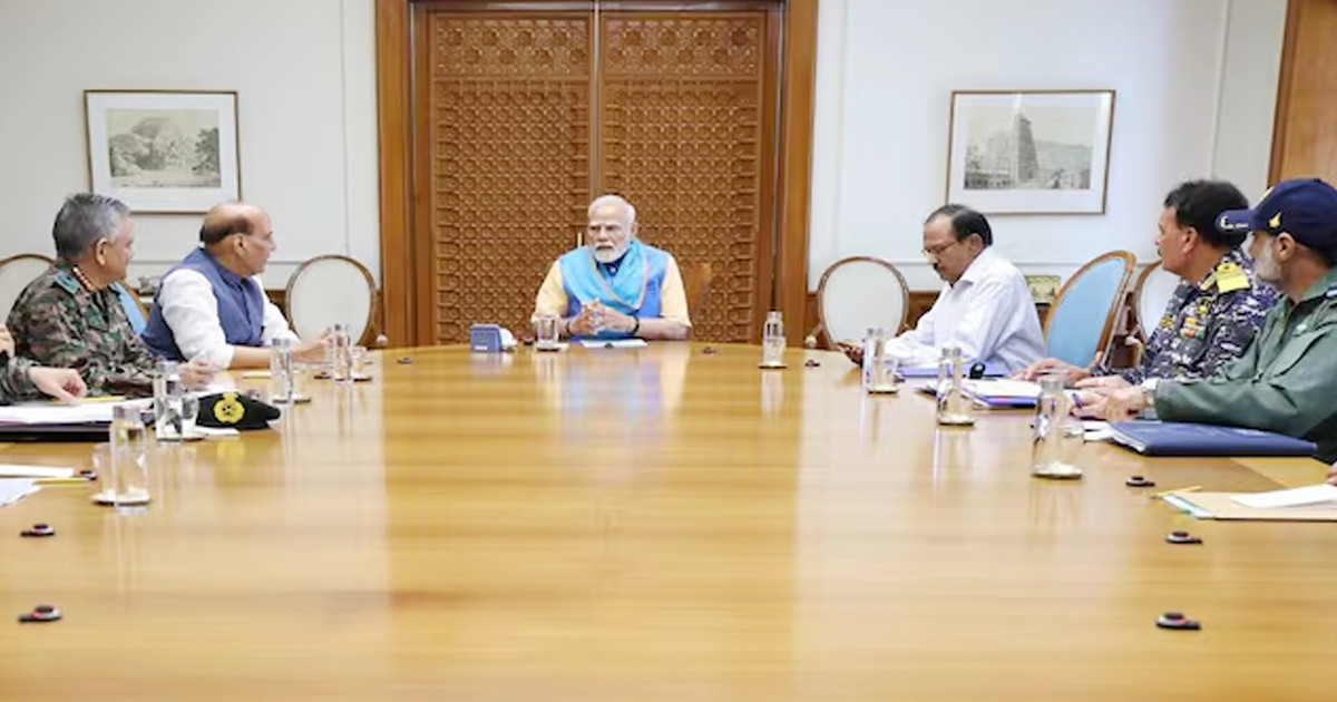 ফের শীর্ষ প্রতিরক্ষা কর্মকর্তাদের নিয়ে বৈঠকে মোদি, নেপথ্যে কী?