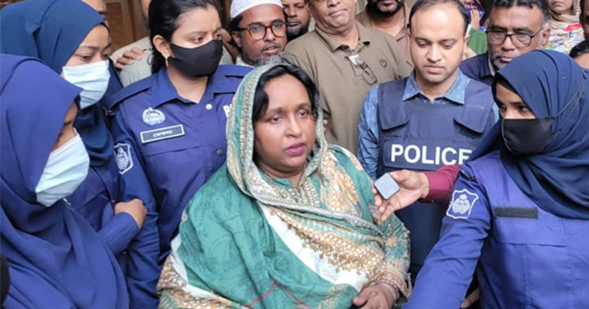 জামিন মেলেনি আইভীর