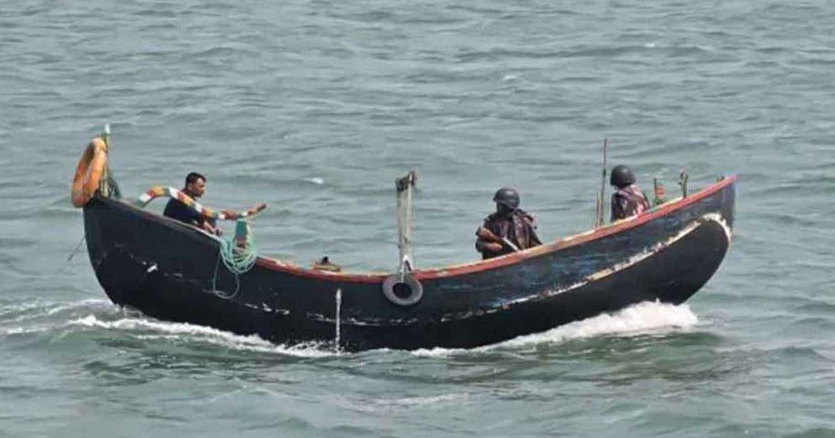 তিন বাংলাদেশিকে ধরে নিয়ে গেল আরাকান আর্মি