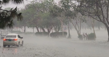 ভারী বৃষ্টিতে ভিজলো ইসলামাবাদ