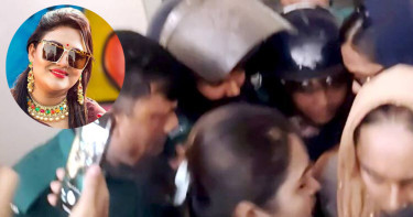 মমতাজকে দেখেই ‘ফাইট্টা যায়’ বলে যা করলেন আইনজীবীরা