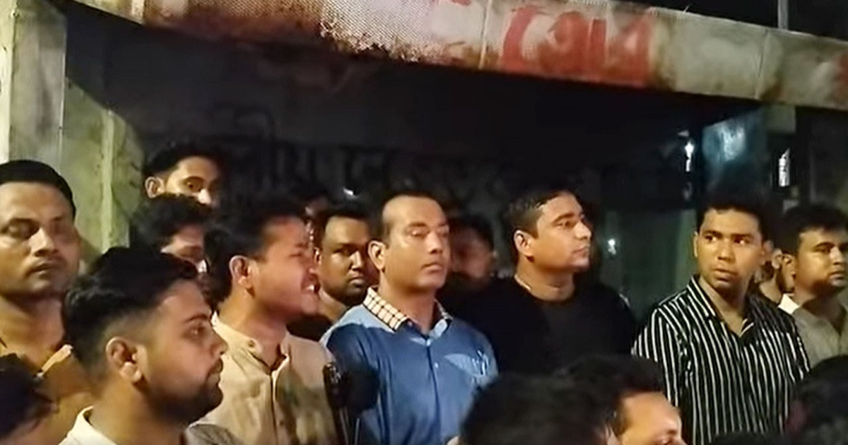 সাম্য হত্যা: গভীররাতে ছাত্রদলের বিক্ষোভ, ঢাবি ভিসির পদত্যাগ দাবি