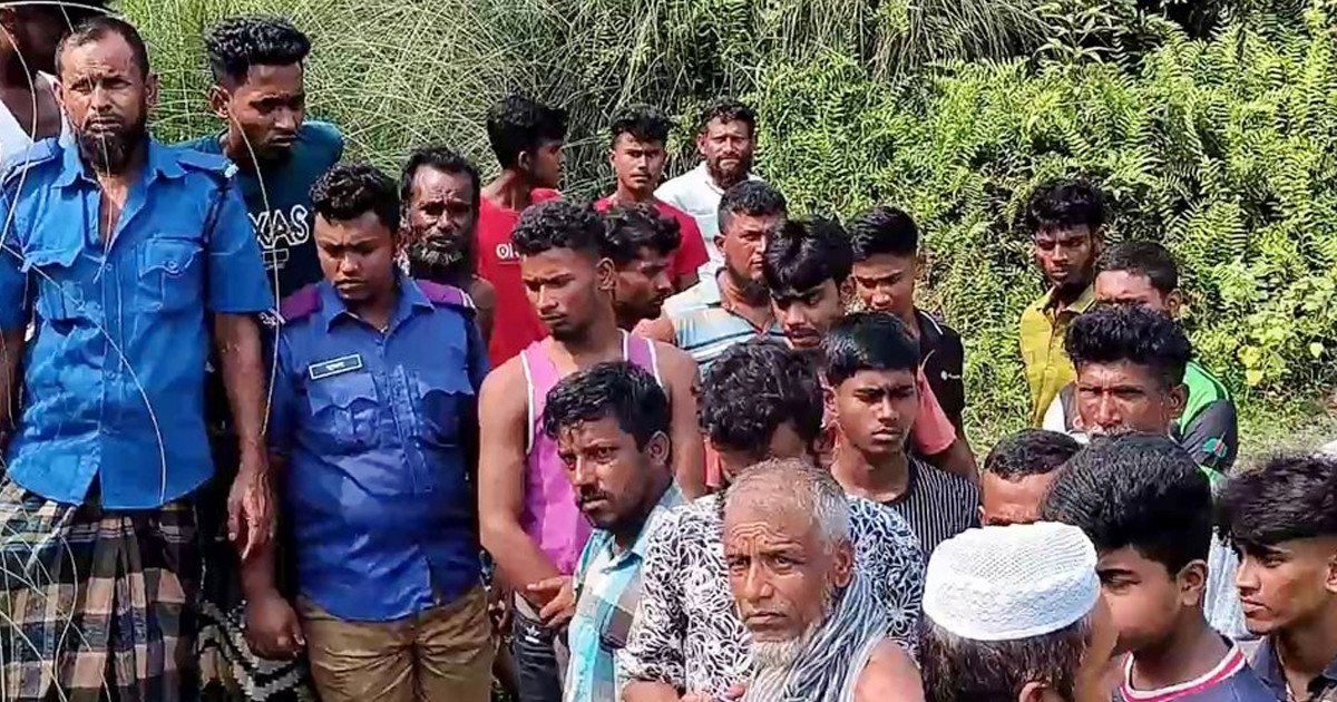 জুয়ার আড্ডায় পুলিশের হানা, অতঃপর যা ঘটলো