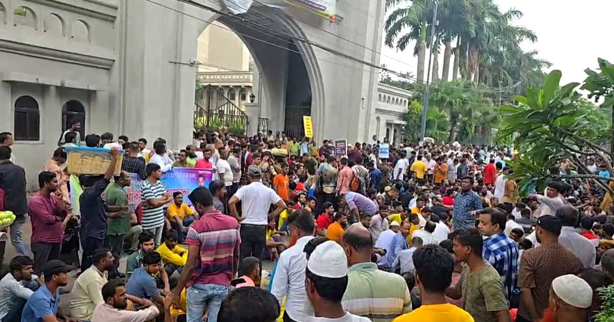 ইশরাক শপথ না পড়া পর্যন্ত অবস্থান থেকে নড়বেন না তারা