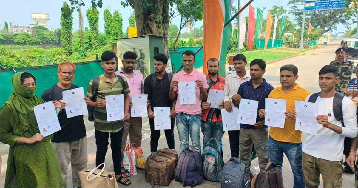 ভারতে কারাভোগ শেষে ১১ বাংলাদেশি দেশে ফিরলেন