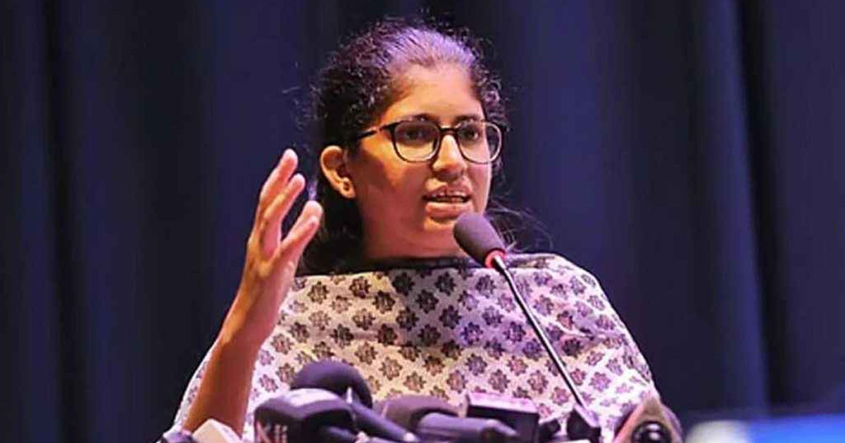 জবির আন্দোলনে পূর্ণ সমর্থন উমামা ফাতেমার