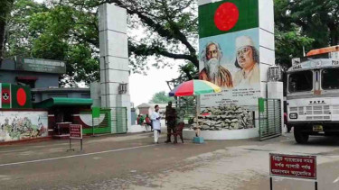 বাংলাদেশ থেকে স্থলবন্দর দিয়ে পোশাক আমদানি বন্ধ ভারতের