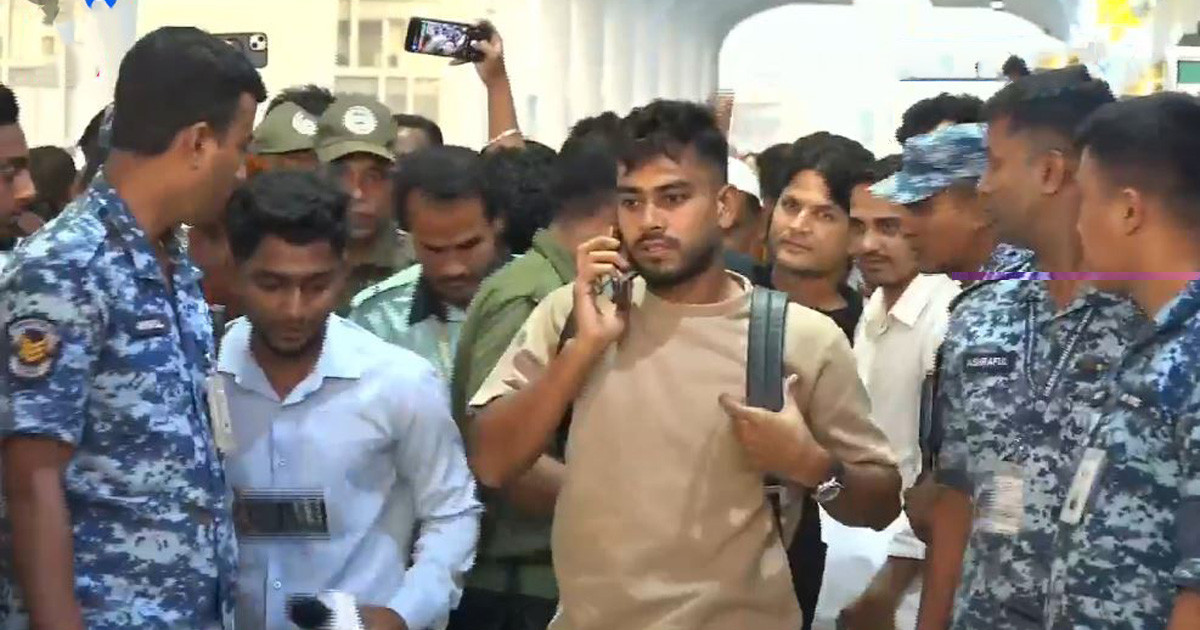 ভুলে বাসায় পাসপোর্ট ফেলেই বিমানবন্দরে মিরাজ, ভিডিও ভাইরাল