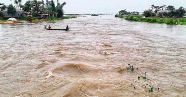 আজ দুপুরের মধ্যে বন্যার শঙ্কা, প্লাবিত হতে পারে ৪ জেলা