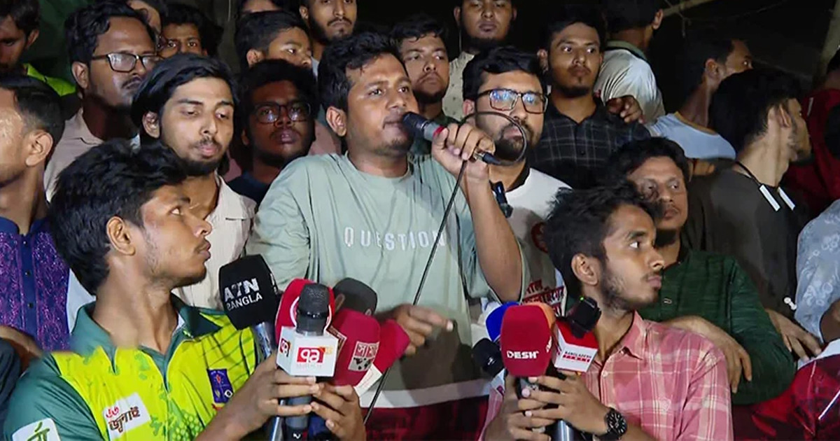 উপদেষ্টা পরিষদ পুনর্গঠনের দাবি