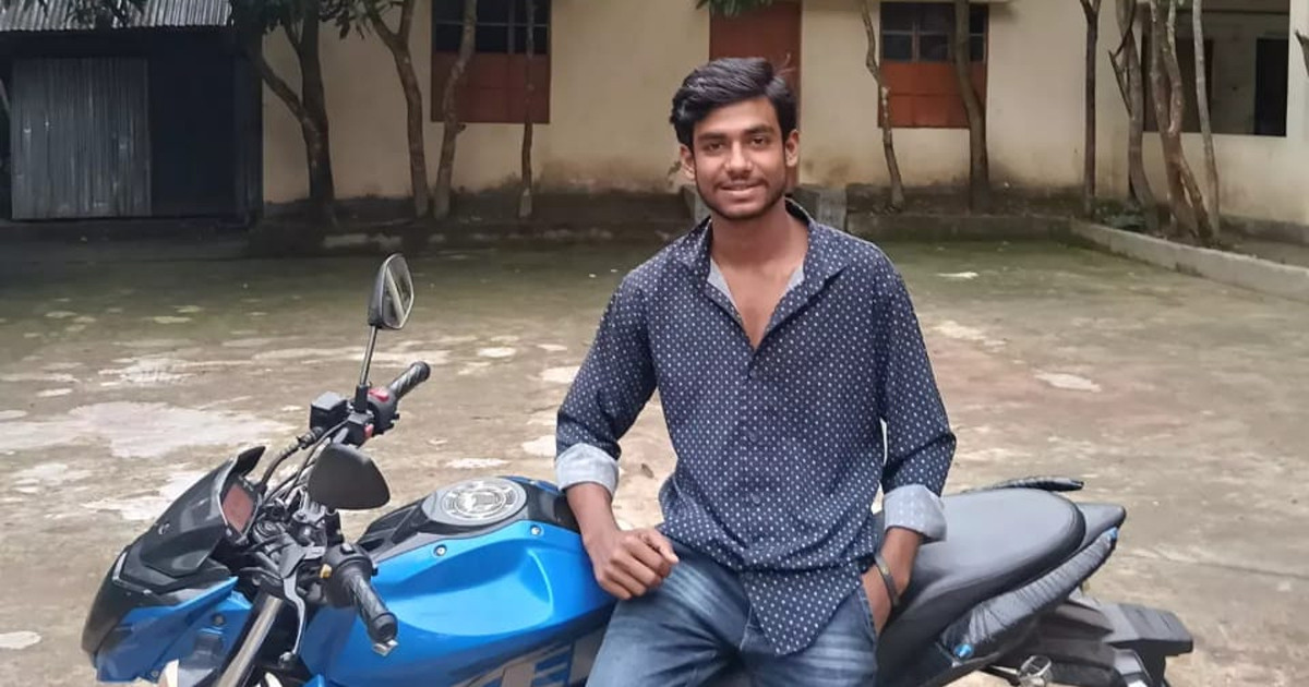 খেলতে গিয়ে পল্লী চিকিৎসকের ছুরিকাঘাতে ফিরল লাশ হয়ে