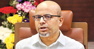 ‘প্রধান উপদেষ্টা পদত্যাগ করবেন না’— পোস্ট মুছে বিশেষ সহকারী জানালেন ‘স্ট্যাটাসটি ব্যক্তিগত’