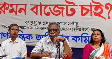 জটিলতা সৃষ্টি করে সরকারের মান-অভিমান গ্রহণযোগ্য কাজ না: আনু মুহাম্মদ